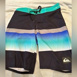 QUIKSILVER Boys Size 25 Blue Black & Grey Swim Trunks